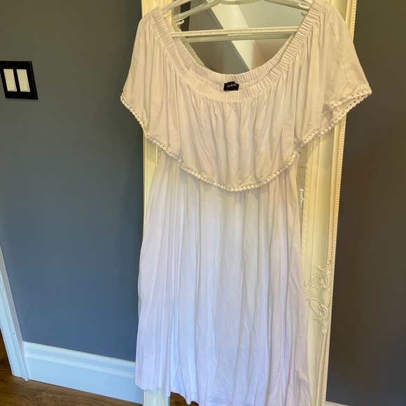 Off the shoulder dress - Picture 2 of 4